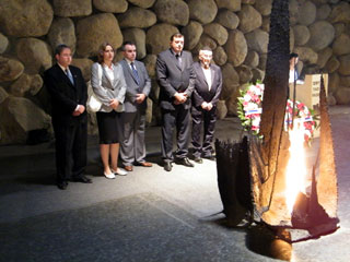 Dodik in the Hall of Remembrance